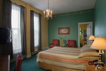 Hotel Chateau De L'argoat 3*